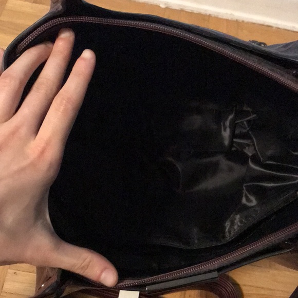 Embroidered leather tote - Picture 6 of 7